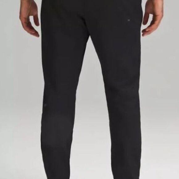 NWT Lululemon Men's License to Train Jogger  Black - Picture 2 of 4